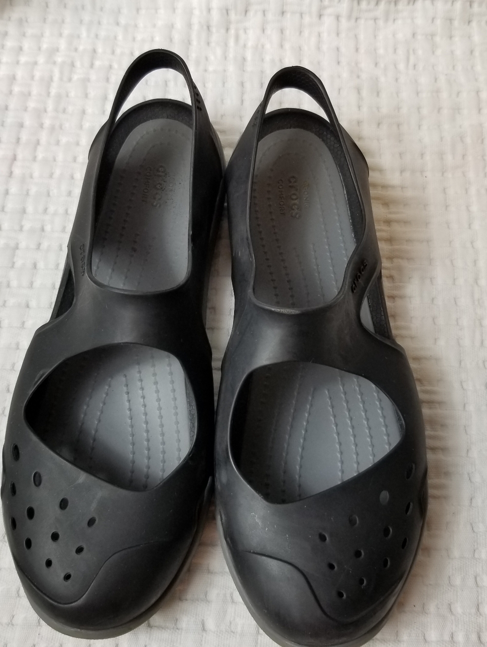 Crocs Black Wave Beach Outdoor Coastal Casual Sandals
